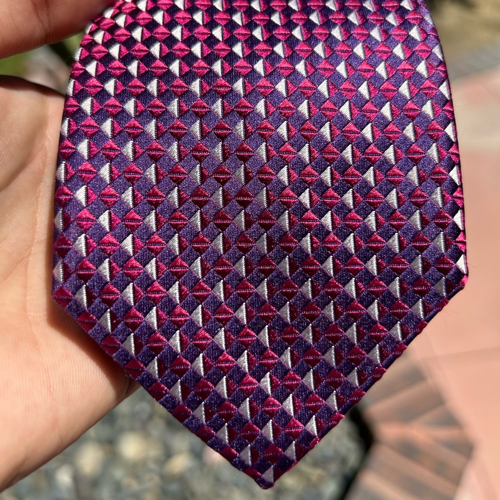 Hugo Boss Pink And Purple 100% Silk Tie